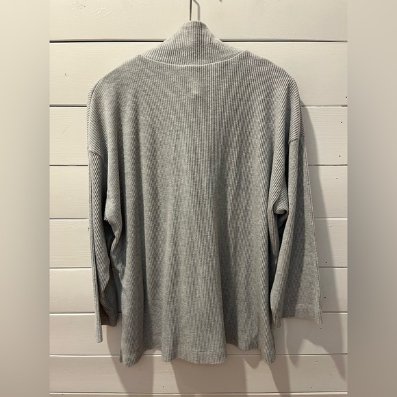 🩶 Ribbed Zip Collar Sweater – H&M – Size XL - Picture 9 of 9